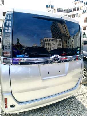 Toyota Voxy 2015 Silver s image 7