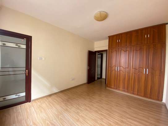 2 Bed Apartment with En Suite in Kilimani image 12