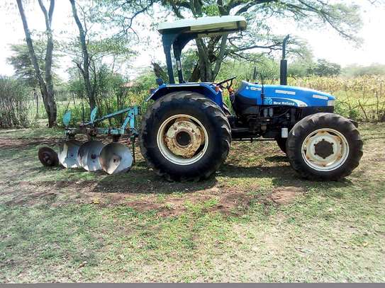 New Holland TT75 tractor image 4