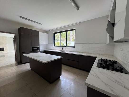 3 Bed Apartment with En Suite at Kileleshwa Road image 1