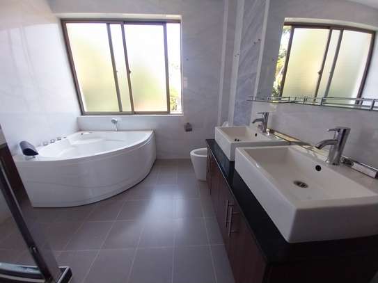 4 Bed Townhouse with Staff Quarters in Lavington image 11