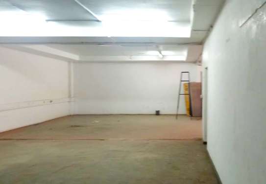 5,000 SqFt Warehouse To Let in Industrial Area. image 3