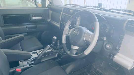 Toyota fj cruiser 2017model image 10