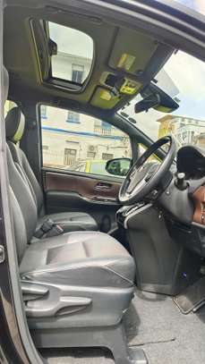 Toyota Esquire Noah Sunroof 2018 2WD image 5