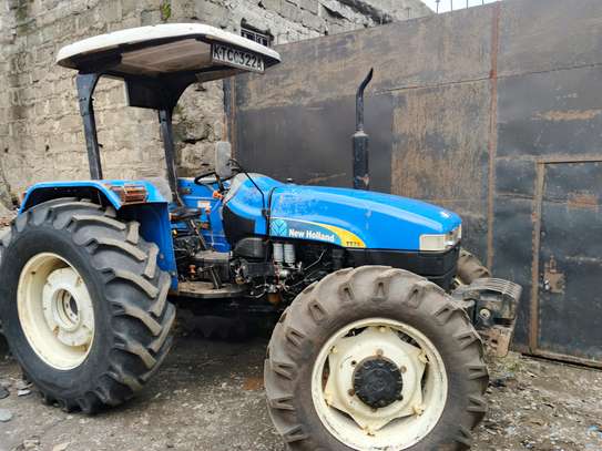 New Holland Tt75 tractor image 2