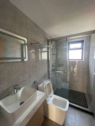2 Bed Apartment with En Suite in Riverside image 18