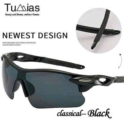 Tumias Grey sunglasses for sports image 3