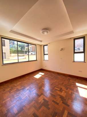 6 Bed Townhouse with En Suite in Lavington image 7