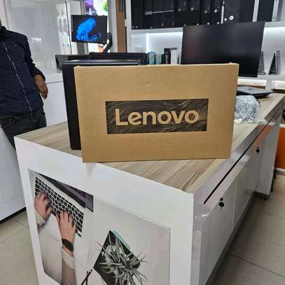 Lenovo IdeaPad 3 image 3