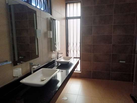 4 Bed Townhouse with En Suite at Runda image 6