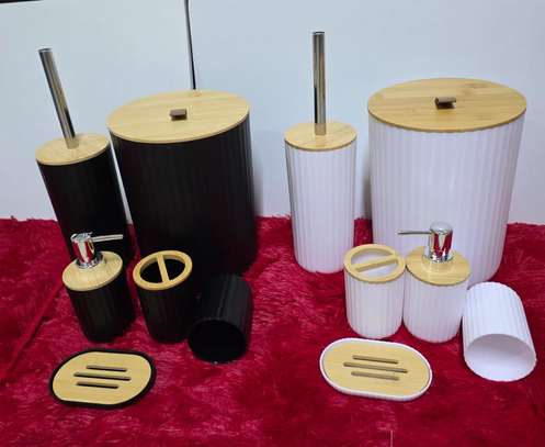6 in luxury bathroom accessories set with bamboo lid image 2