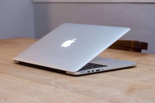 MacBook  Pro mid  2015 image 2