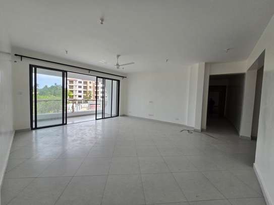 3 Bed Apartment with En Suite in Nyali Area image 6