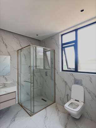 5 Bed Townhouse with En Suite at Lavington Green image 8