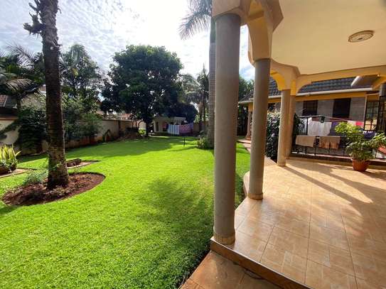 5 Bed House with En Suite at Runda image 9