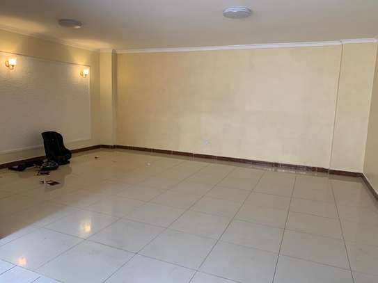 2 bedroom apartment master ensuite with a Dsq image 5