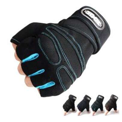 Gym gloves image 2