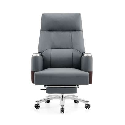 Executive Luxury Office Chair with Synthetic Leather image 3