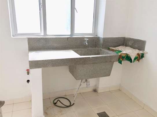 2 Bed Apartment with En Suite in Westlands Area image 10