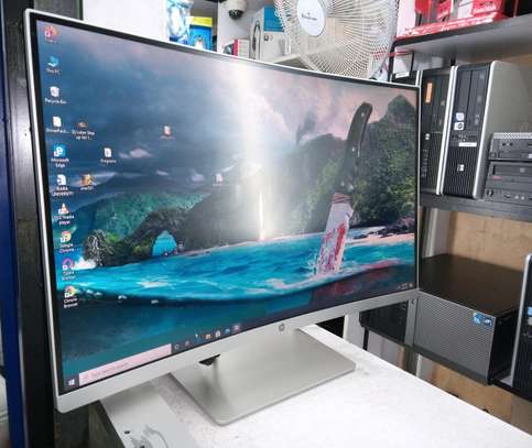 Hp 27 inch curved edge-to-edge monitor image 1