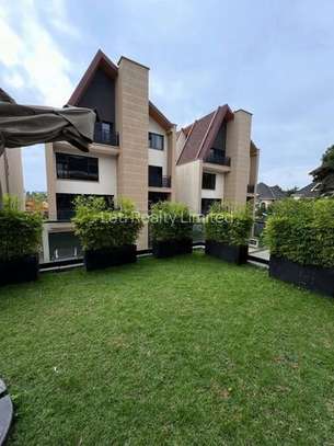 4 Bed Townhouse with En Suite in Lavington image 2