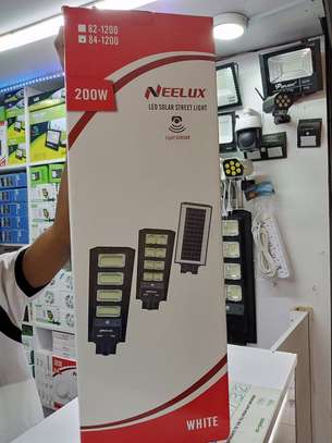 Neelux 200w Led Solar Street Light image 1