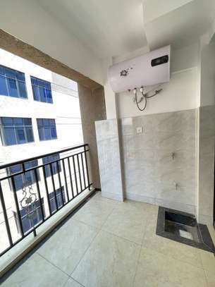 1 Bed Apartment with En Suite in Kilimani image 3