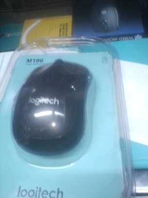 logitech wireless mouse image 2