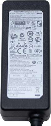 Samsung-ac-adapter-charger-19v-2-1a-40w image 3