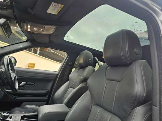 Range Rover EVoque 2018 4x4 image 3