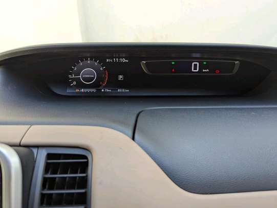 Nissan Serena highway Star ✨✨✨ Hybrid Gold 2018 image 6