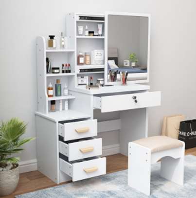 Dressers:Vanity Bedroom Dressing Table In Kiamokama image 4