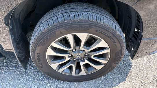 Land cruiser prado TXL 2022 model on sale in Kenya image 5