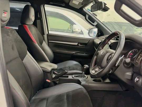 2022 Toyota Hilux GR Sports Series image 6