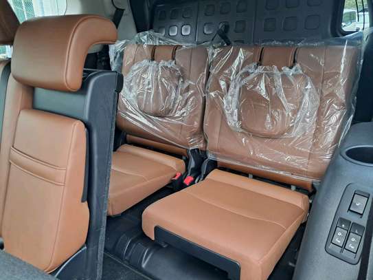 Toyota. Land Cruiser Prado grey image 14