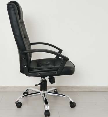 Office chair: Medium Back Ergonomic Office Chair image 2