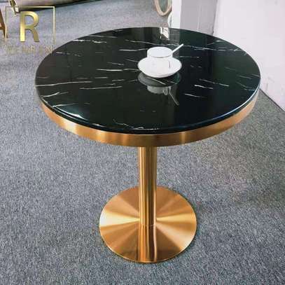 Dining Table; Round Marble Dining Table in Kiamokama image 2