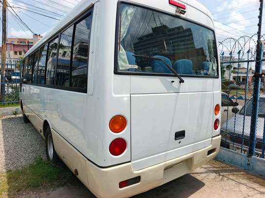 Mitsubishi Rosa automatic diesel image 3