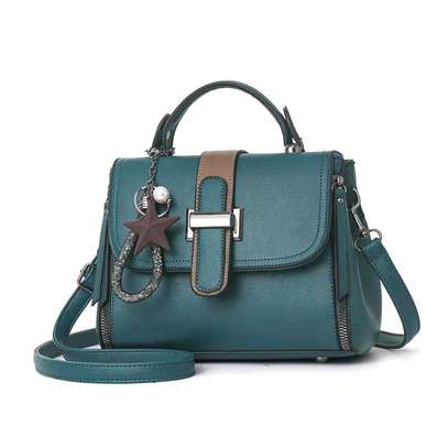 Handbags image 3