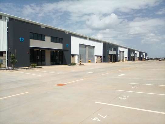 Warehouse with Service Charge Included at Eastern Bypass Rd image 1