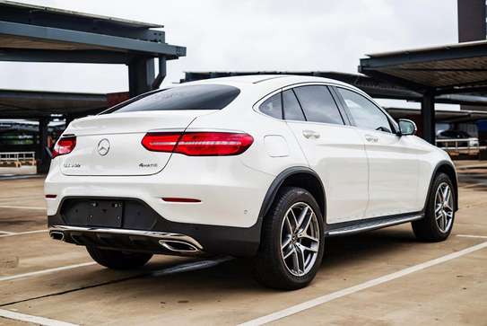 Mercedes-Benz GLC 250 Coupe image 4