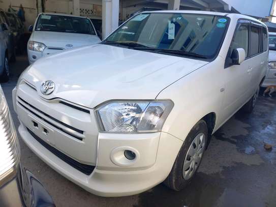 TOYOTA SUCCEED TXG PACKAGE NEW IMPORT. image 9
