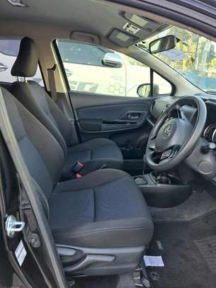 Toyota Vitz 1300 grey image 6