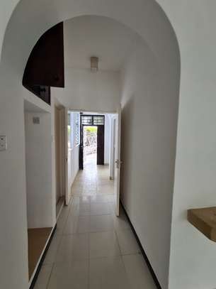 2 Bed Apartment with En Suite in Nyali Area image 6