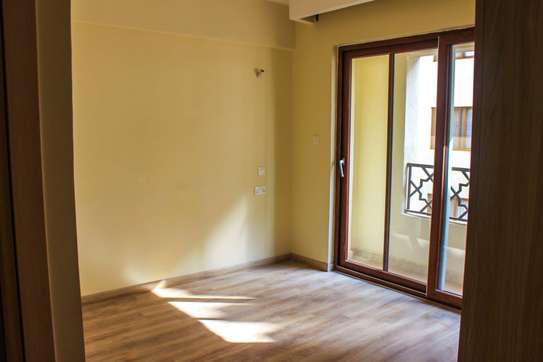 1 Bedroom apartment for rent in Kileleshwa image 7