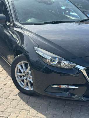 Mazda Axela sportd 2018 image 1