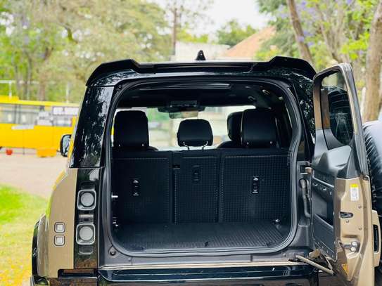 LAND ROVER DEFENDER image 5