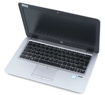 HP EliteBook 820 G4 Touchscreen Intel Core i5-7th gen 2.6GHz image 1