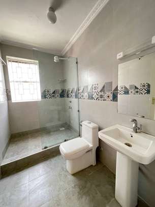 3 Bed Apartment with En Suite in Kileleshwa image 19