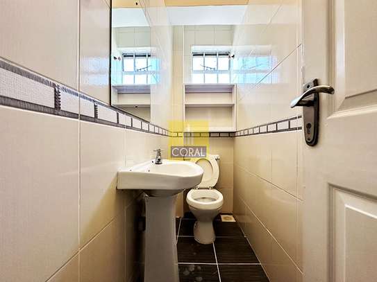 4 Bed Apartment with En Suite in Kilimani image 30